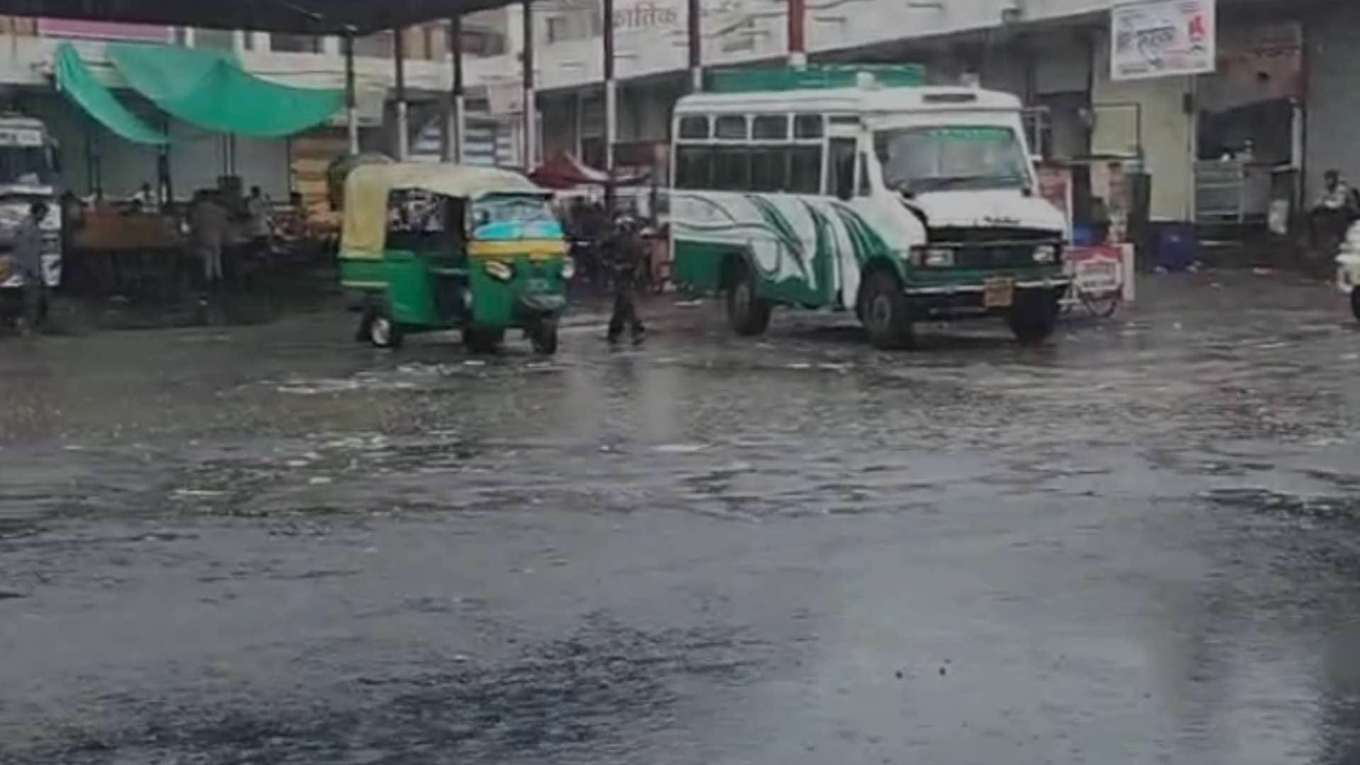 Rainy season in Banswara, weather is pleasant due to heavy monsoon, farmers are happy