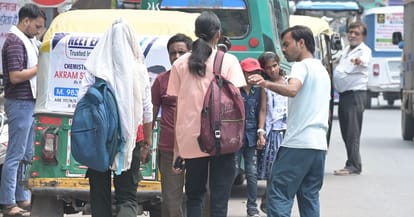 Kanpur Auto tempo drivers touch inappropriately talk rudely to women do arbitrary things at intersections