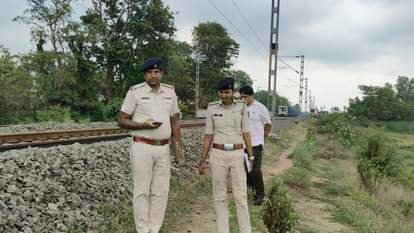 पुुलिस घटनास्थल पर पहुंची