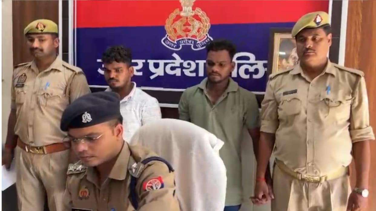 Two accused arrested bounty of 25,000 rupees on Gulshan murder case in mau