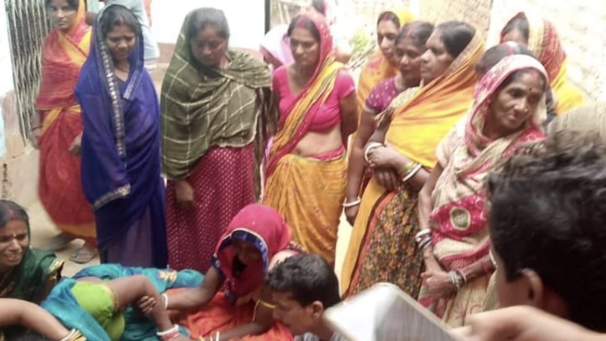 Bihar: 3-Year-Old Dies After Roof Railing Collapse, Aunt Critically Injured; Anger Erupts Over Ambulance Delay