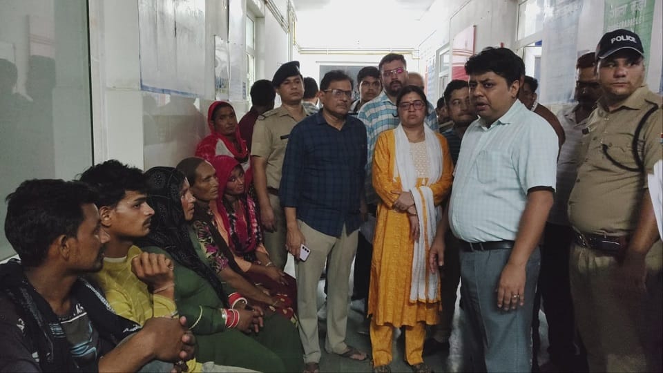 13 workers were buried under a rack that fell on them in a mushroom plant in bazpur