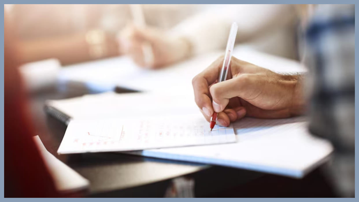 Jhansi: D.El.Ed second semester exam ends, 280 skipped the exam