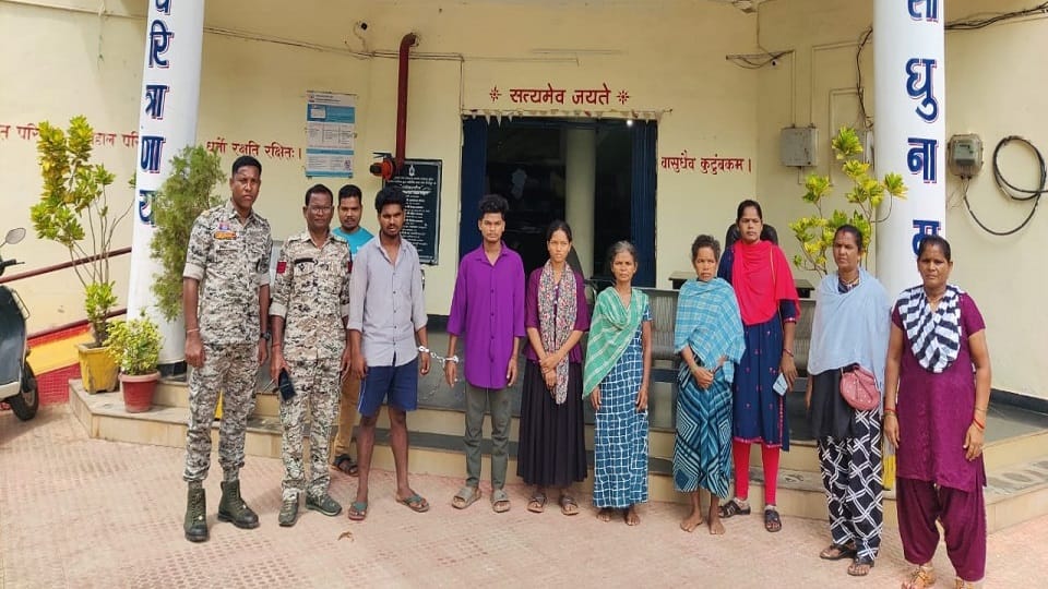 पांच नक्सली गिरफ्तार