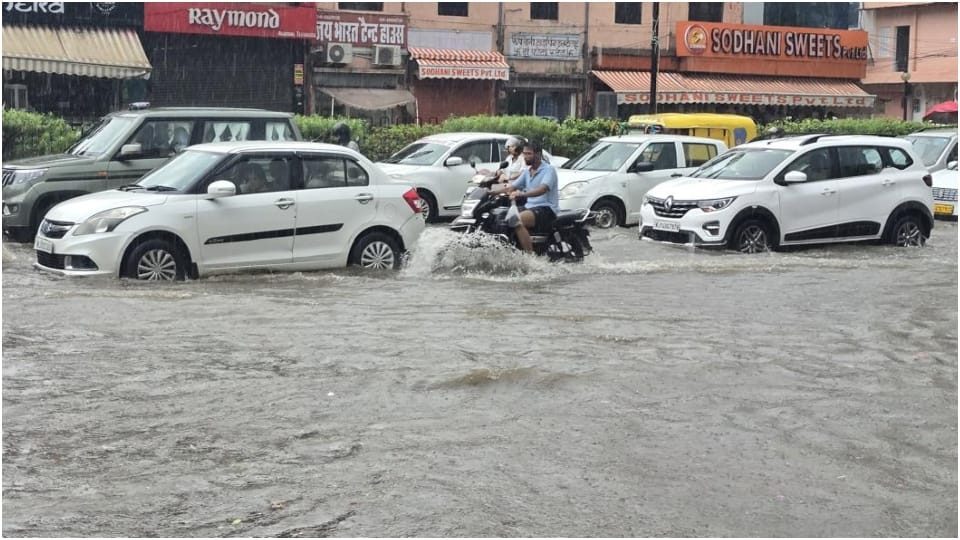 Cyclone Impact Continues in Rajasthan: Rain Likely Till Early November, Temperature to Drop by 3–5°C