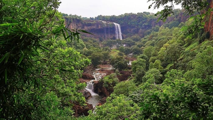 Indore News: Picnic tourist spots paryatan river tincha fall choral