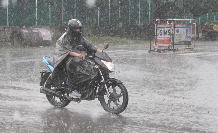 देहरादून, नैनीताल, चंपावत और ऊधम सिंह नगर आदि जिलों में भारी बारिश का ऑरेंज अलर्ट जारी