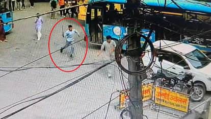 युवक पर दराट से हमला