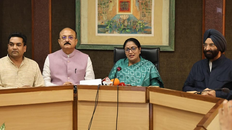 Chief Minister Rekha Gupta said- lakhs of people of Delhi will participate in Yoga Day