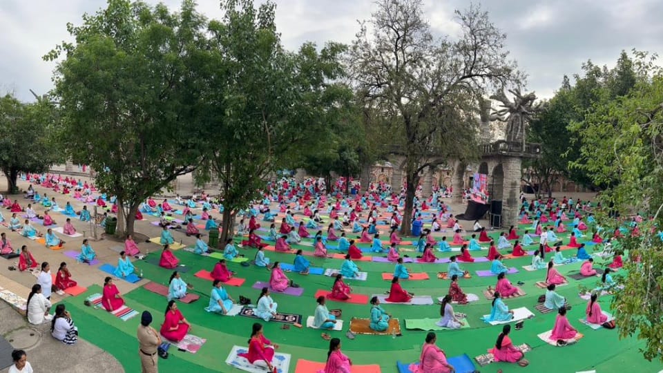 International Yog Day Thousands of people did yoga in Chandigarh and Tricity
