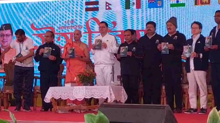 International Yoga Day President CM ITBP jawans perform yoga in Uttarakhand also practised in Chardham Photos