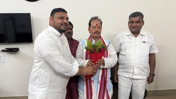 Bihar: 'चारा घोटाले के दोषी का बेटा अमर्यादित भाषा का इस्तेमाल कर रहा है' तेजस्वी यादव पर डिप्टी सीएम का हमला