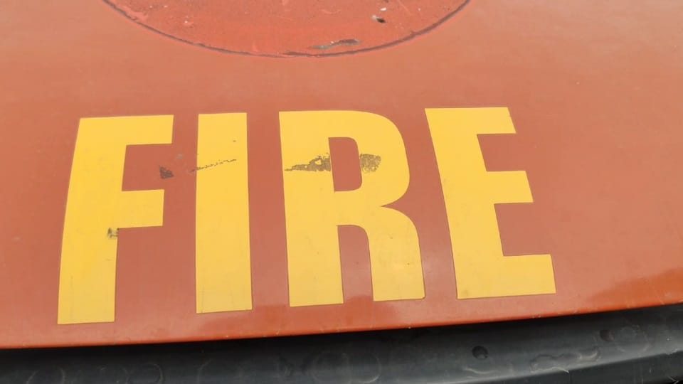 Delhi: Carpenter died due to suffocation in the fire of Golden Banquet