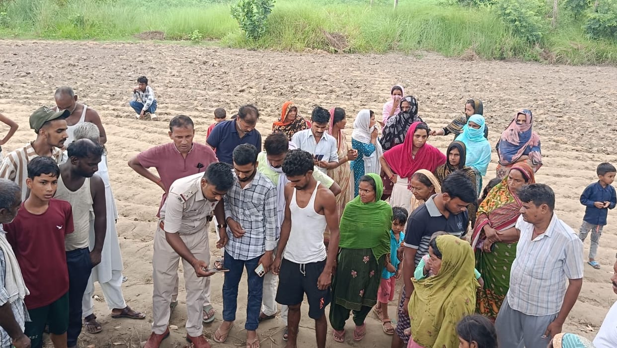 Bihar News: Criminals killed father before he could testify in son murder case