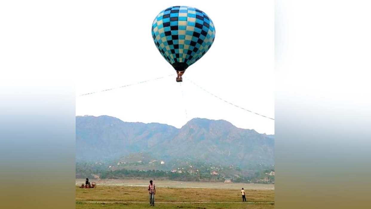 Hot air balloon ride starts in Bilaspur, view of Gobindsagar lake will be seen from the sky