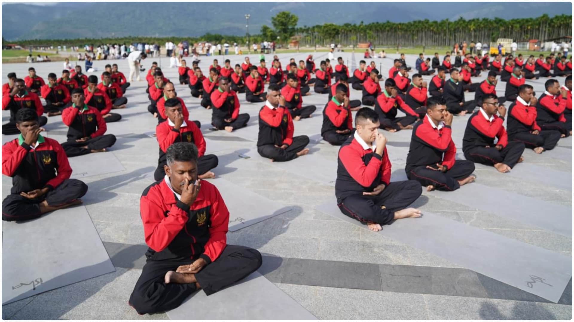 International Day of Yoga: Isha Foundation Offers Free Yoga Sessions To Over 10,000 Defence Personnel