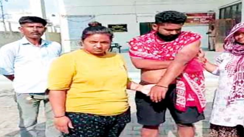 Meerut Crime News:  youth who went to get a mobile SIM was attacked with sticks, Jain community put up poster