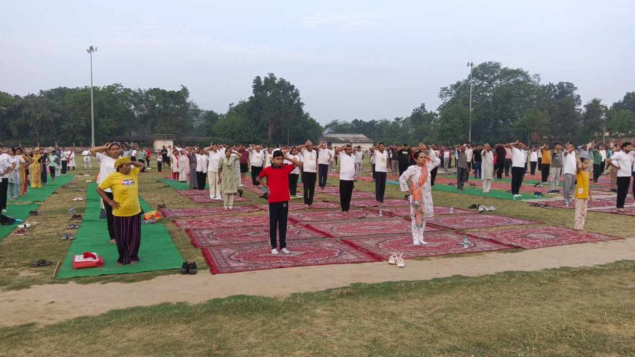 Yoga camps organized at more than 2000 places in Ghaziabad