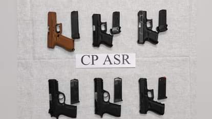 आरोपी से बरामद हथियार