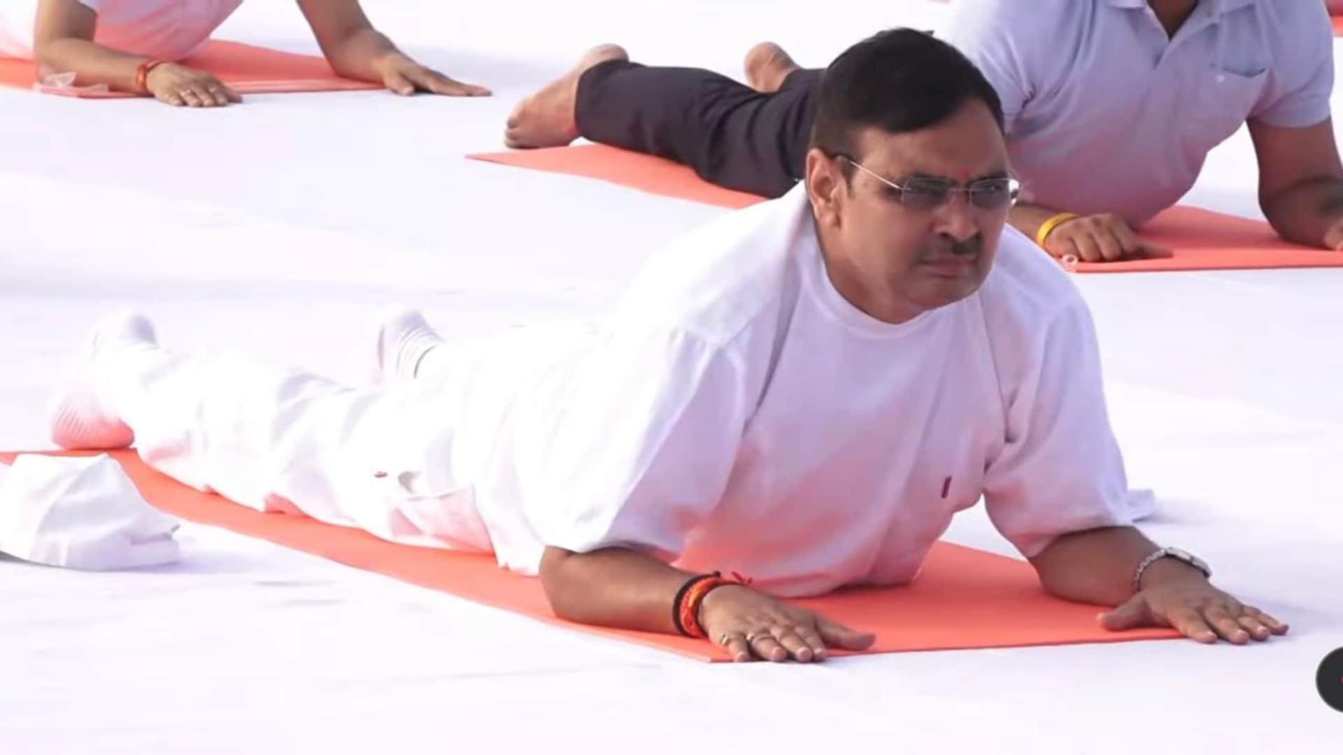 मुख्यमंत्री भजनलाल शर्मा ने खुहड़ी में किया योगाभ्यास