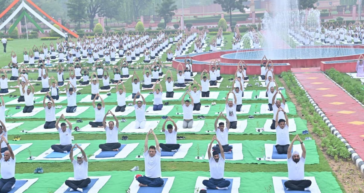 South Western Command celebrated 11th International Yoga Day, more than 450 soldiers and their families partic