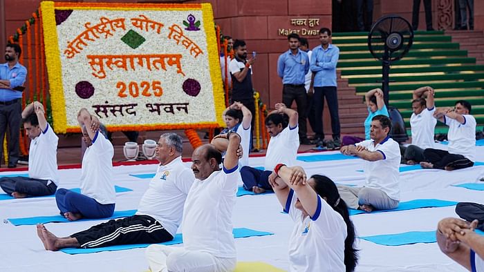 Yoga Day 2025 Photos from India and World PM Modi clarion call on healthy life Defence CAPF BSF Jawan Pangong