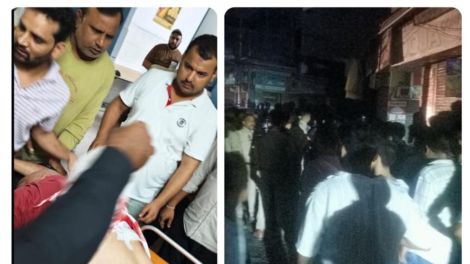 Meerut: Masked miscreants shot Mawana Vyapar Mandal President, stampede broke out in Gol Market.