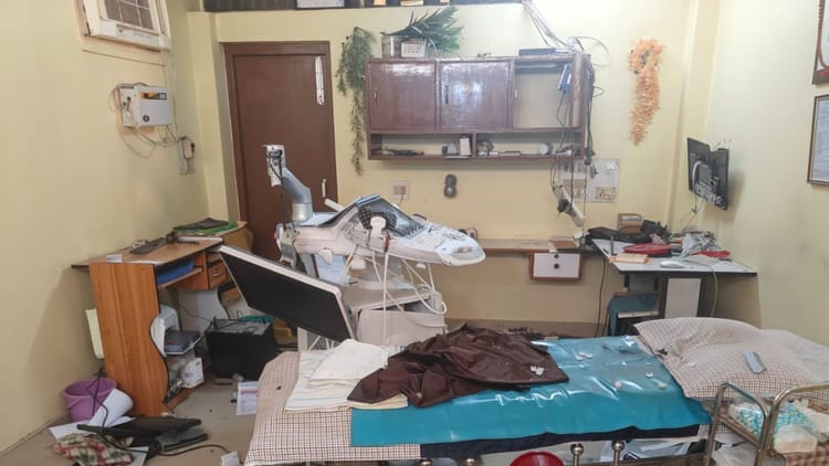 Bihar: निजी अस्पताल में इलाज में लापरवाही का मामला, नाराज परिजनों ने की तोड़फोड़; लाखों की संपत्ति क्षतिग्रस्त