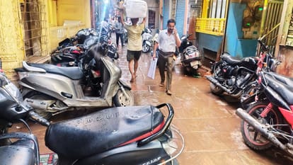bullion market of buyers from five states is losing its shine no parking problem in movement in thatheri bazar