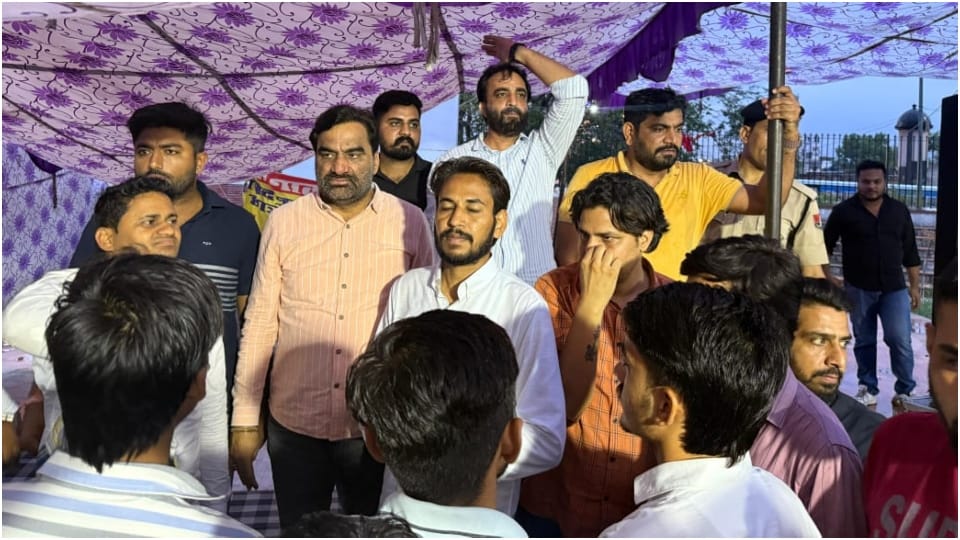 Hanuman Beniwal attacks CM Bhajanlal over SI paper leak case