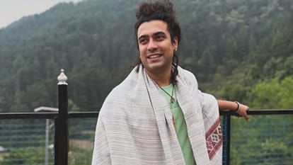 Jubin Nautiyal Becomes Father Welcomes Baby Boy With Wife