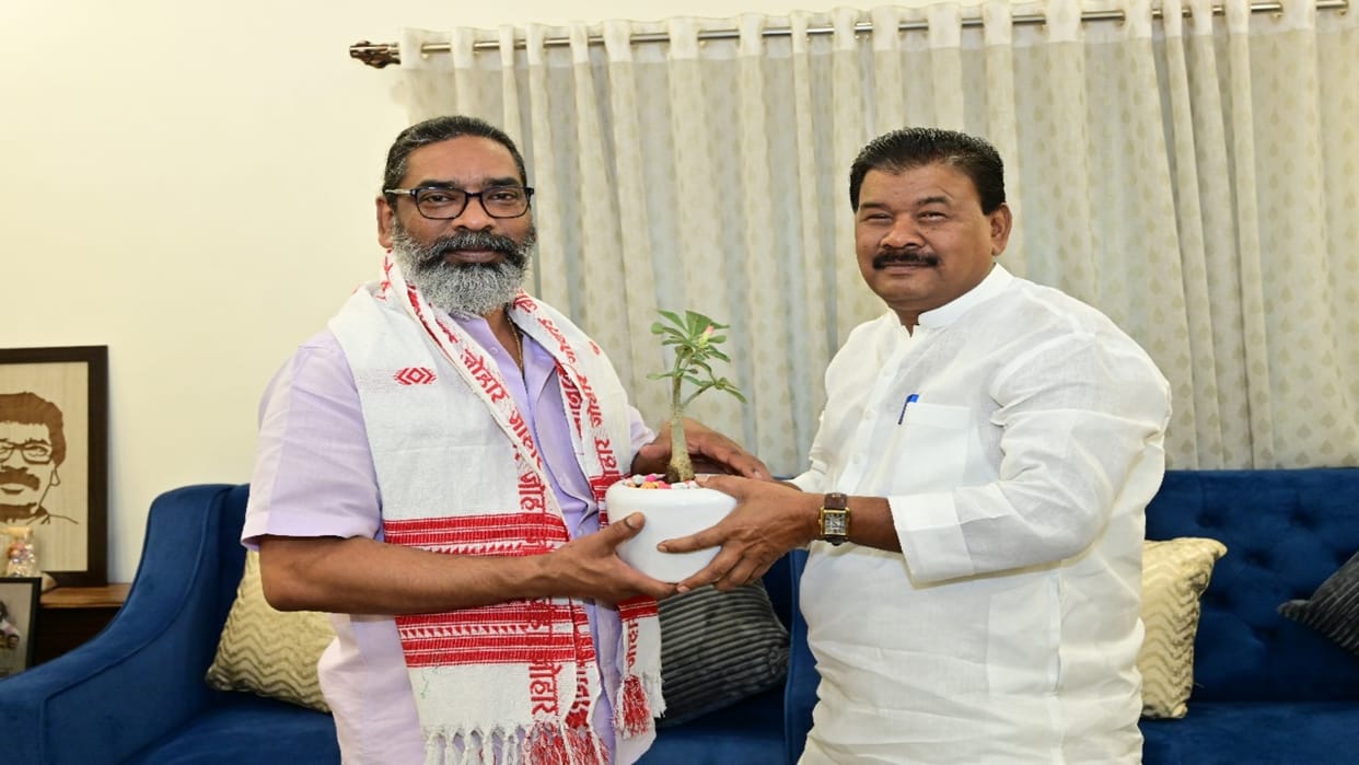 Ranchi News: Bandhu Tirkey Meets CM Opposing Land Acquisition in Nagri, Demands Review of RIMS-2 Project