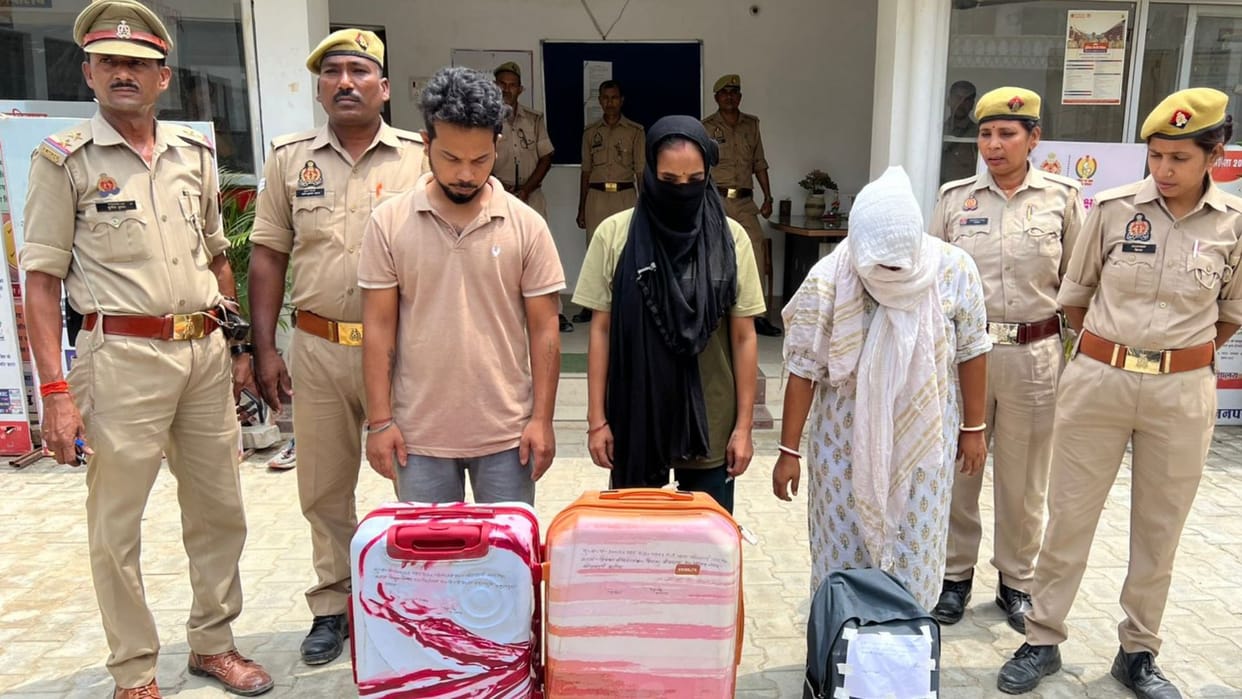 Three people including brother-in-law and sister-in-law drug dealers, arrested in mau