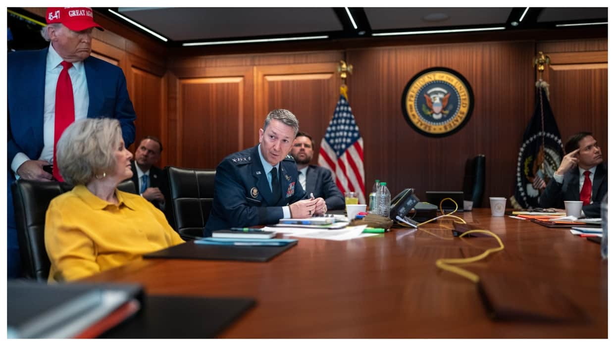 US attacked iran nuclear plants donald trump observe this from white house situation room photos