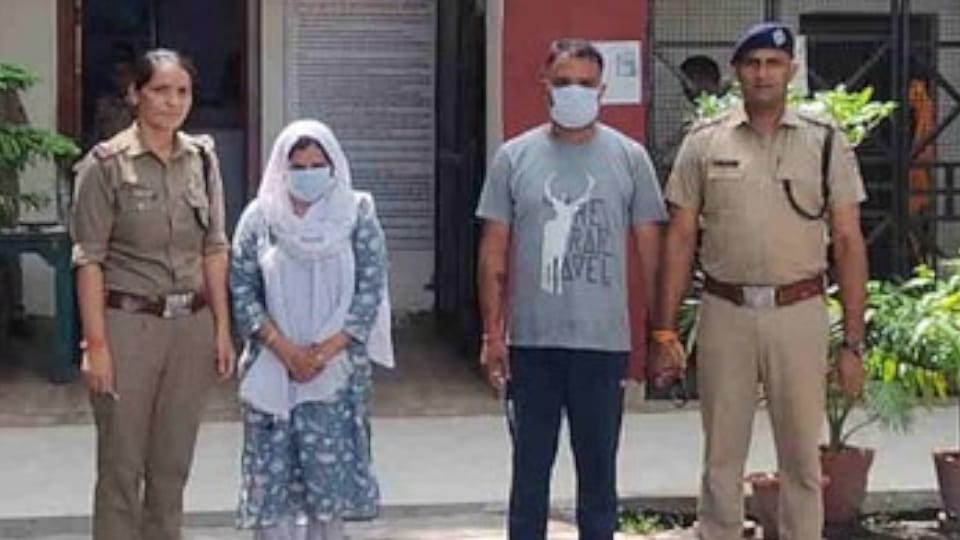 Businessman Ravindra left Delhi and shifted to Uttarakhand 15 years ago His wife Reena and her lover kill him