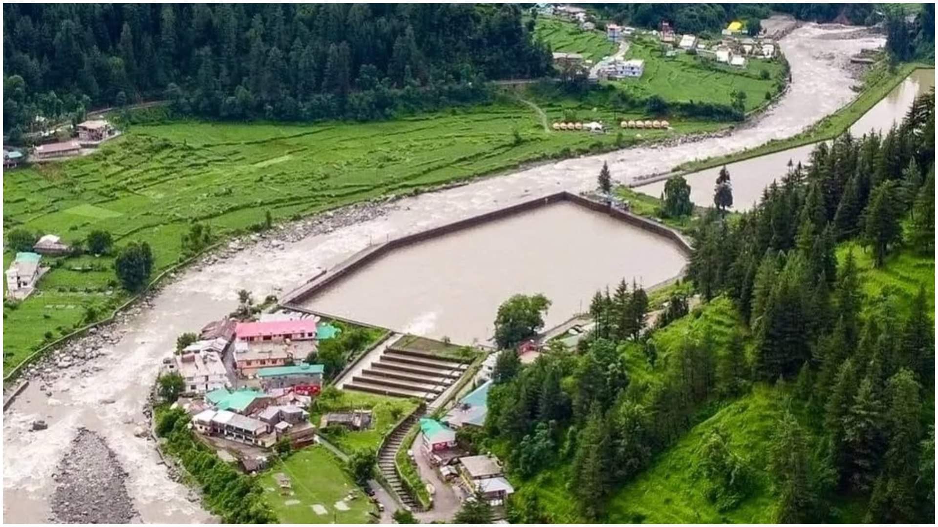 Barot Valley Best Place Near Delhi For Weekend Know About All Details in Hindi