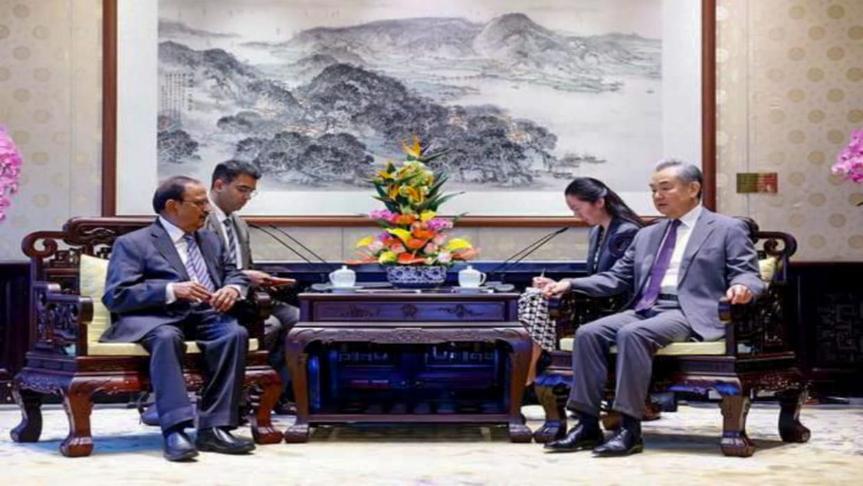 NSA Doval meets Chinese Foreign Minister Wang Yi in Beijing News In Hindi