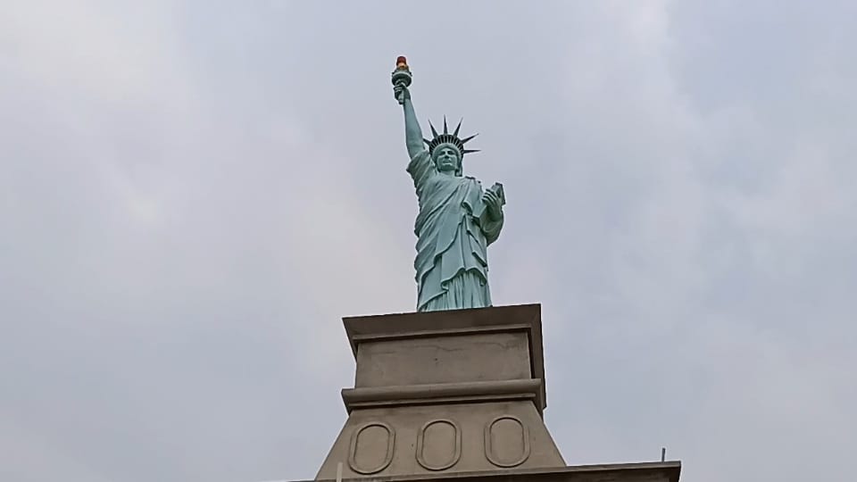 Statue of Liberty atop NRI house in Moga
