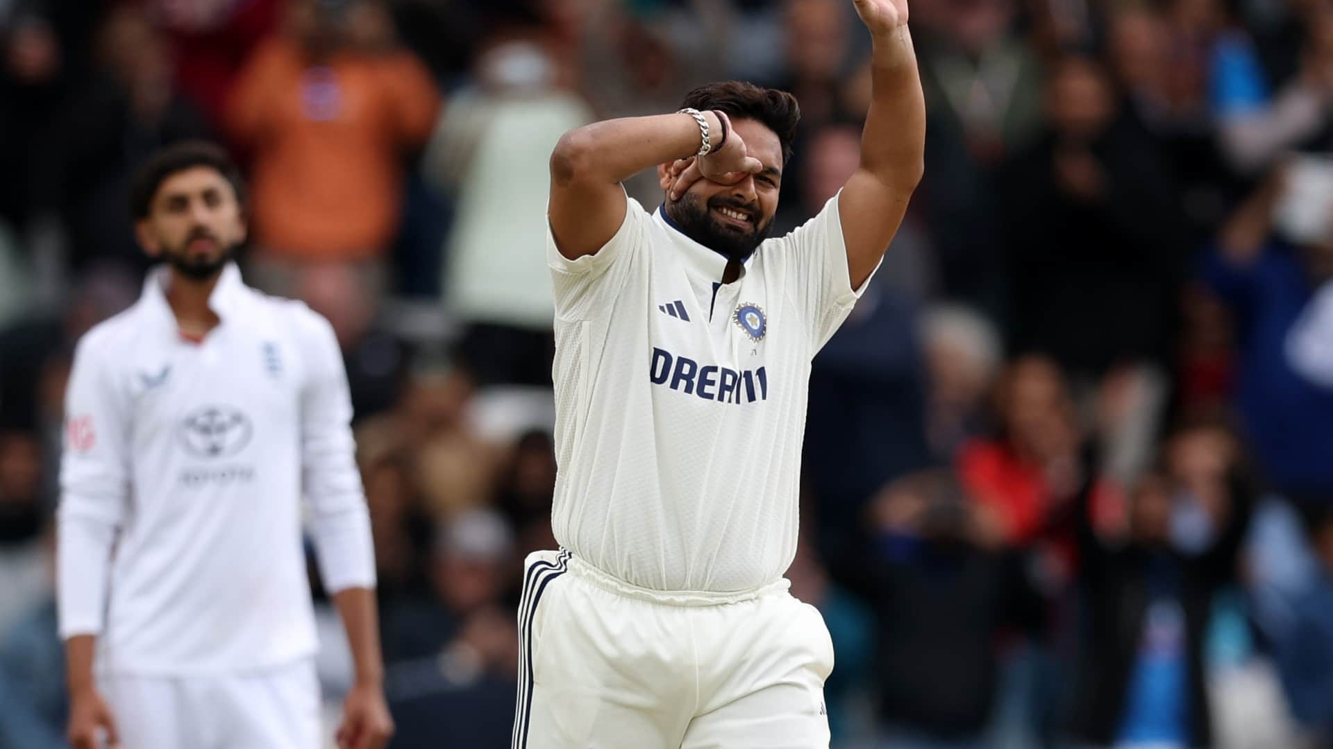 Sunil Gavaskar asked Rishabh Pant to do his somersault celebration after hunderd against England