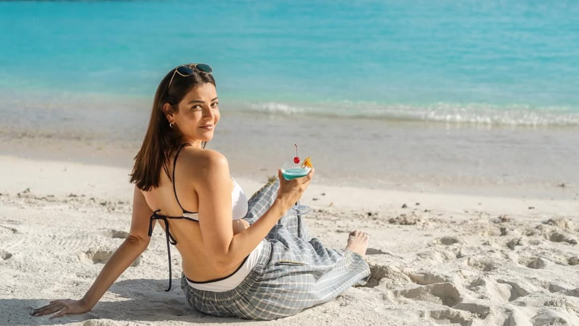 south actress kajal aggarwal Kitchlu celebrates birthday in maldives says Overflowing with love and gratitude