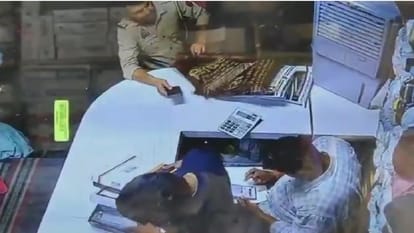 Meerut Cop Caught Stealing Garment Bags from Showroom, Suspended After Traders Protest