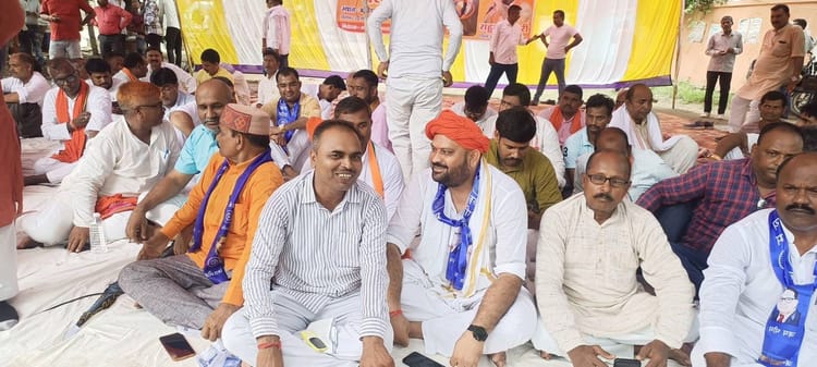 Bihar News: बाबा साहेब आंबेडकर के अपमान को लेकर भाजपा का धरना प्रदर्शन, लालू यादव से की गई माफी की मांग