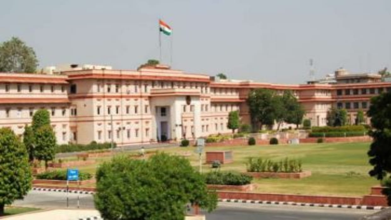 Major Bureaucratic Reshuffle in Rajasthan: Changes in CMO, 65 IAS Transferred, New Collectors in 26 Districts