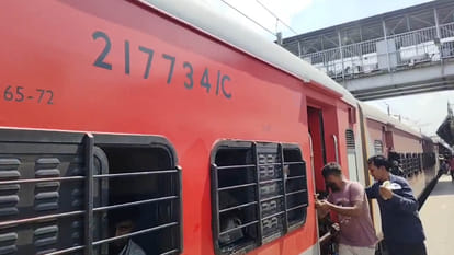 Kanpur: Now, a single agency will be responsible for train cleaning and linen and blankets