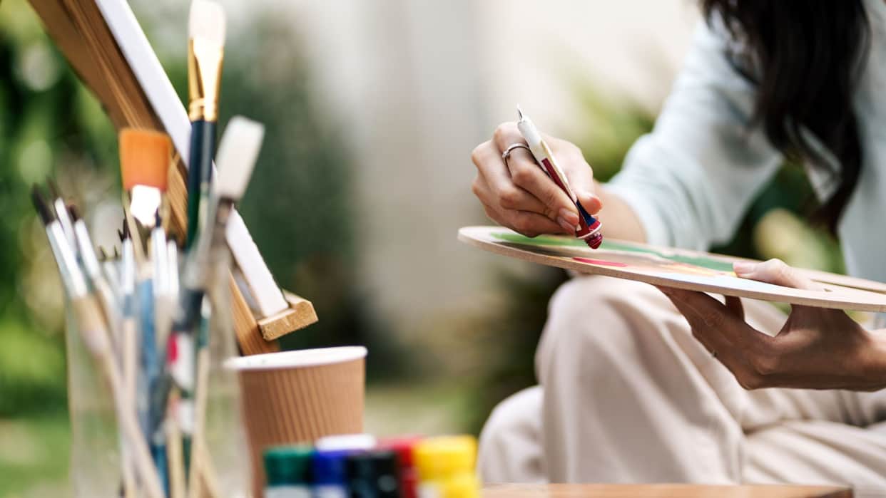 What is Art Therapy Know how colors and creativity heal your mind and relieve stress