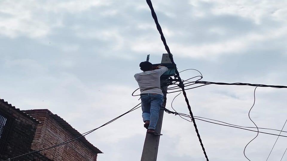Electricity connections of defaulters are being cut