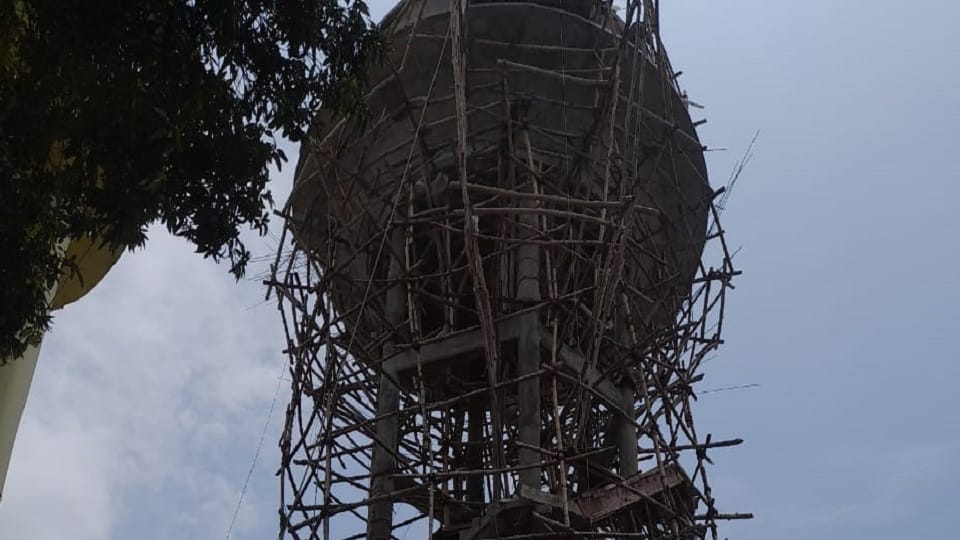 Mechanic dies after falling from JJM under-construction overhead tank in kashipur