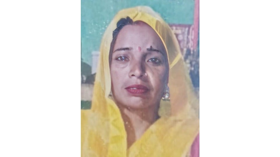 Woman riding a bike dies after being hit by a truck in Talanagari
