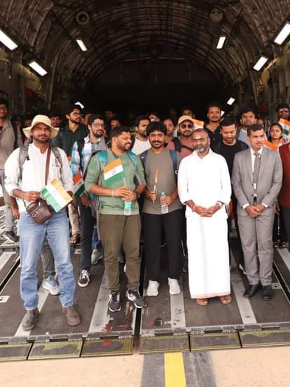 ऑपरेशन सिंधू: इस्राइल-ईरान से वापस आए लोगों के चेहरे पर दिखा सुकून