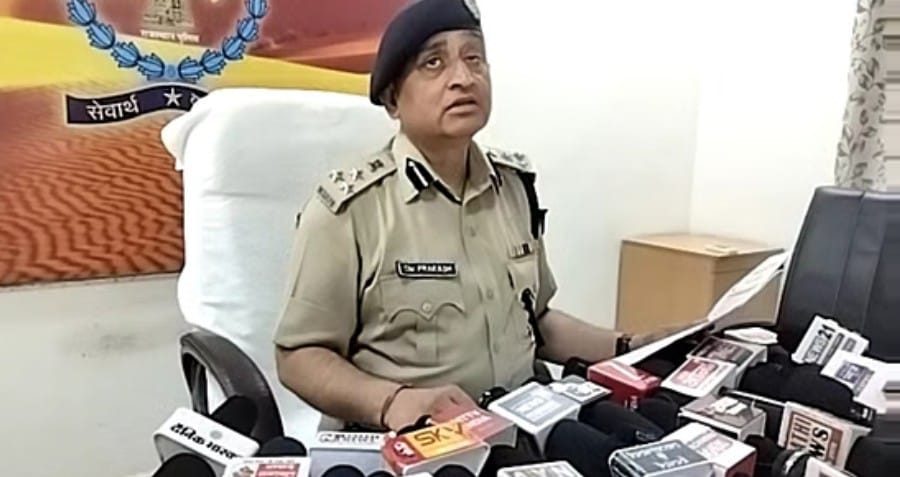 प्रेस वार्ता में जानकारी देते अजमेर रेंज डीआईजी ओमप्रकाश मेघवाल